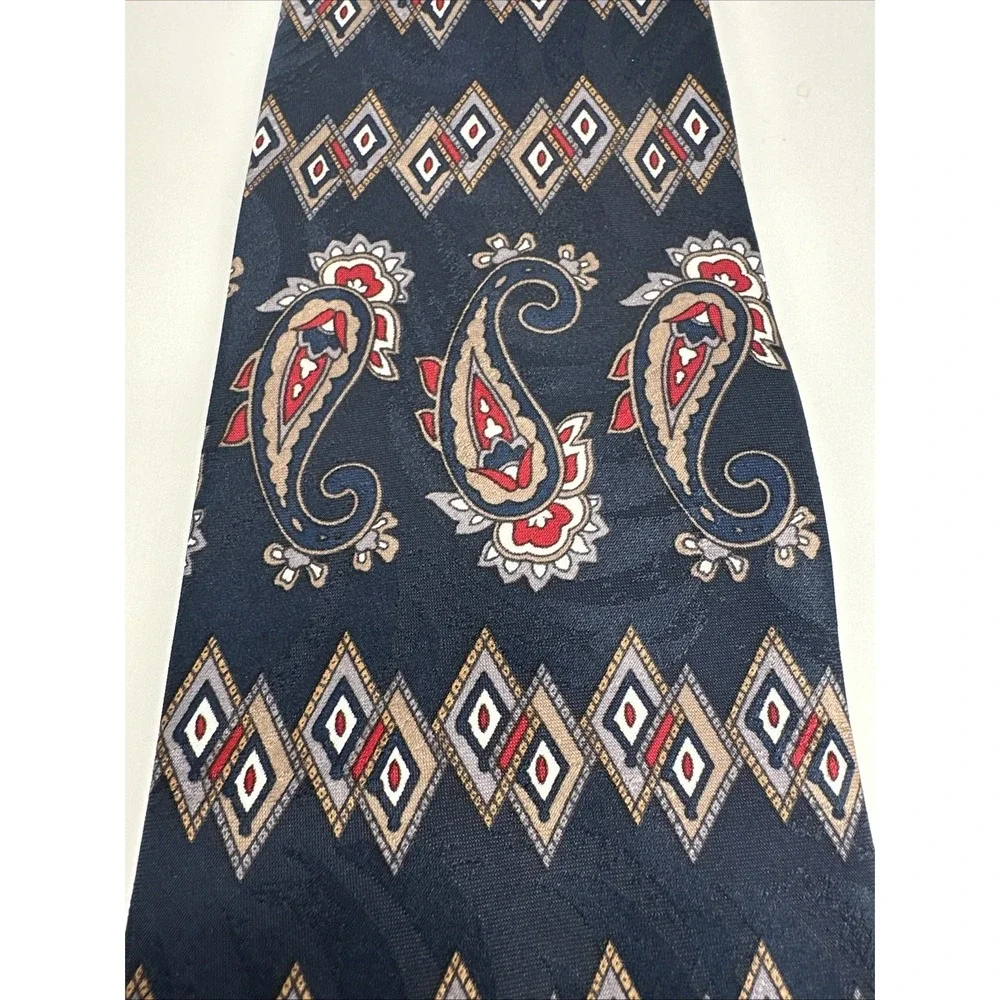 Wembley‎ Necktie Navy Blue Paisley Print EUC